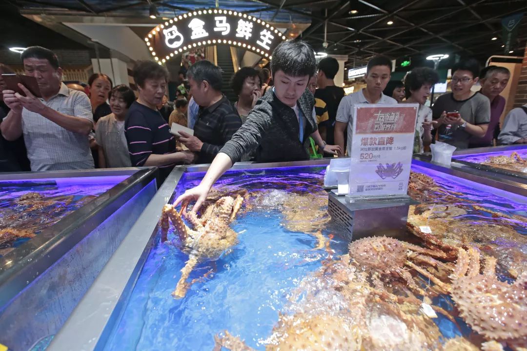 線上線下相互賦能 新零售激發(fā)新消費